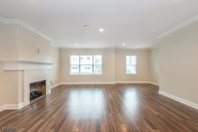 6 Elm St 6 Property Photo 6