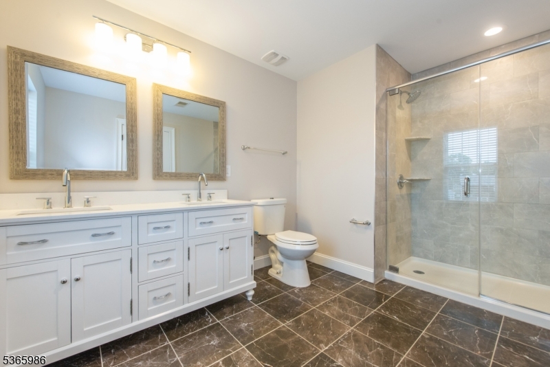 6 Elm St 6 Property Photo 11