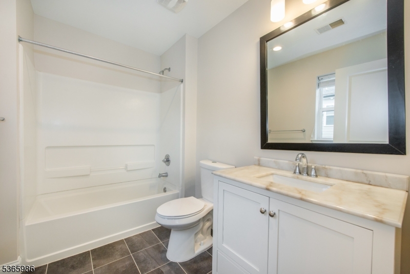 6 Elm St 6 Property Photo 13