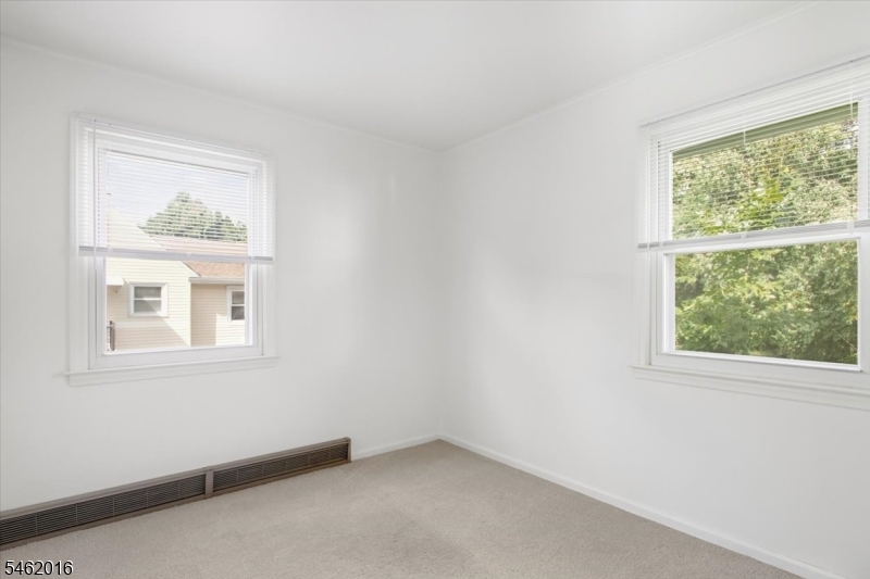 16 Sandra Ln Property Photo 12