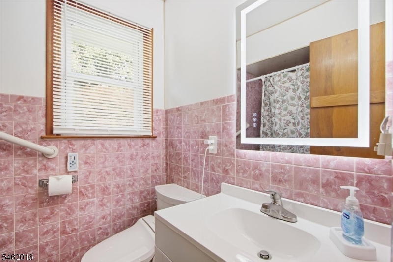 16 Sandra Ln Property Photo 14
