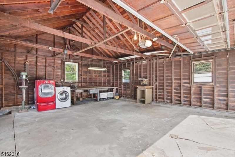 16 Sandra Ln Property Photo 27