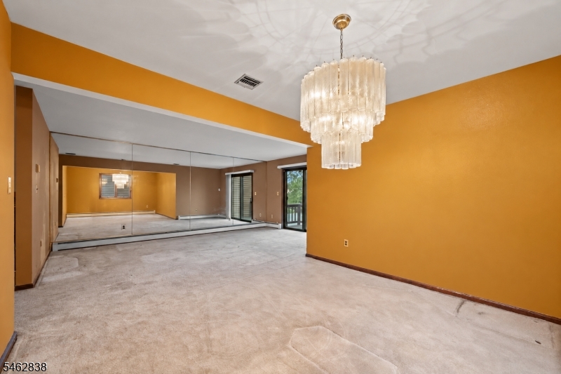 140 Allwood Rd E Property Photo 5