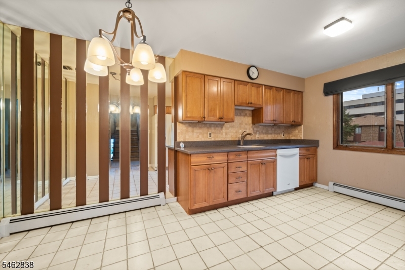 140 Allwood Rd E Property Photo 10