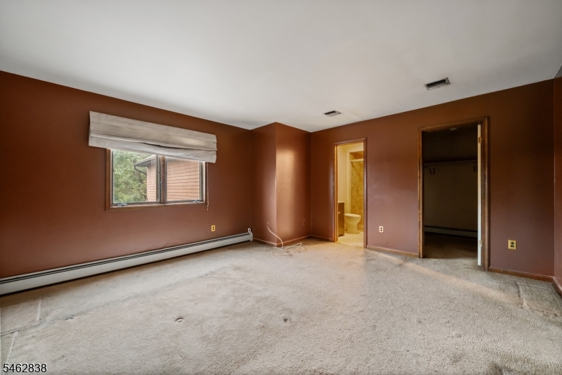 140 Allwood Rd E Property Photo 16