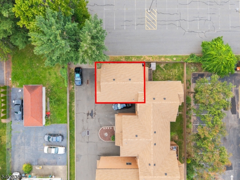 140 Allwood Rd E Property Photo 22