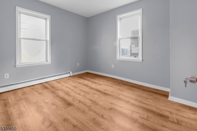 95 1st St 2 Property Photo 6