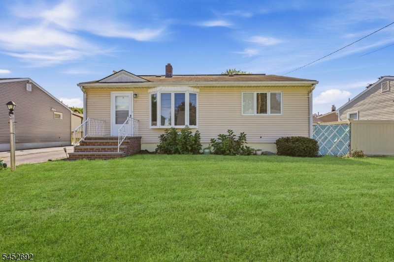 25 Corsi Rd Property Photo 1
