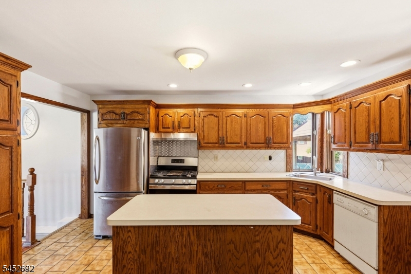 25 Corsi Rd Property Photo 8