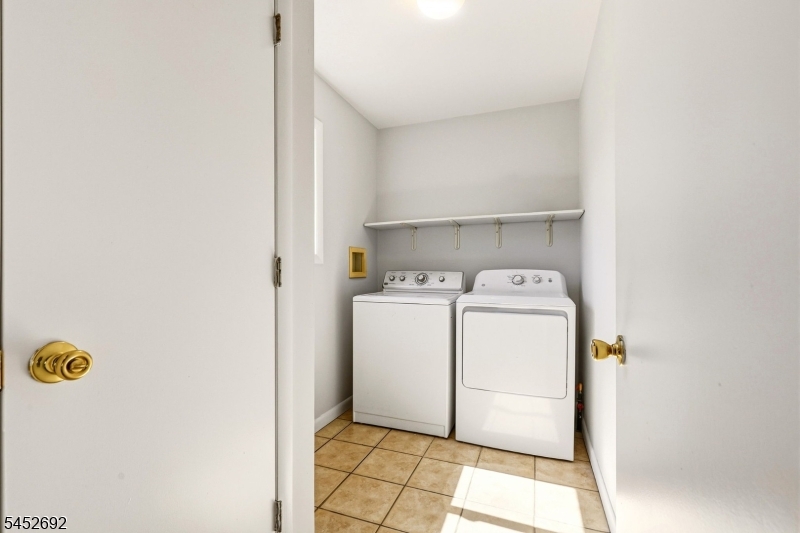 25 Corsi Rd Property Photo 18