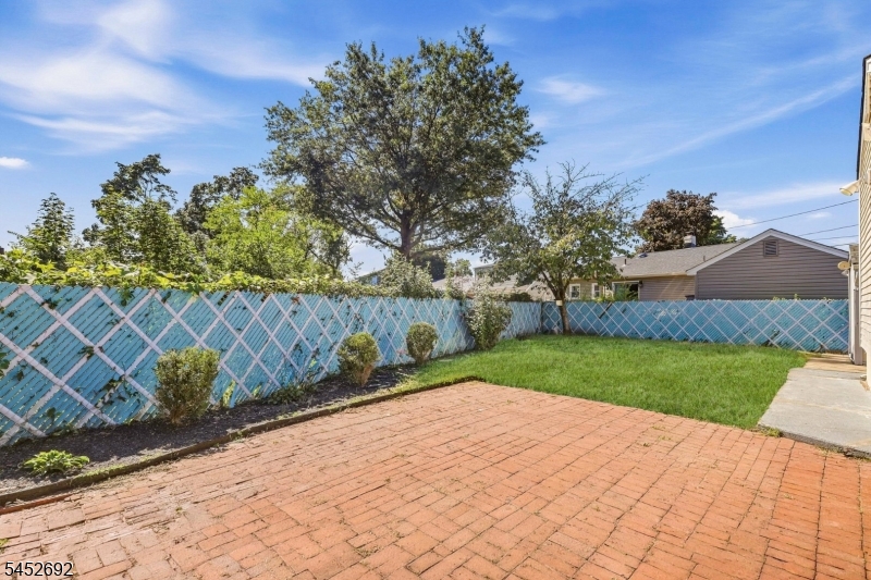 25 Corsi Rd Property Photo 24
