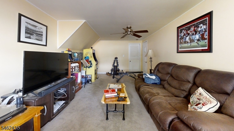 30 Pembrook Dr Property Photo 15