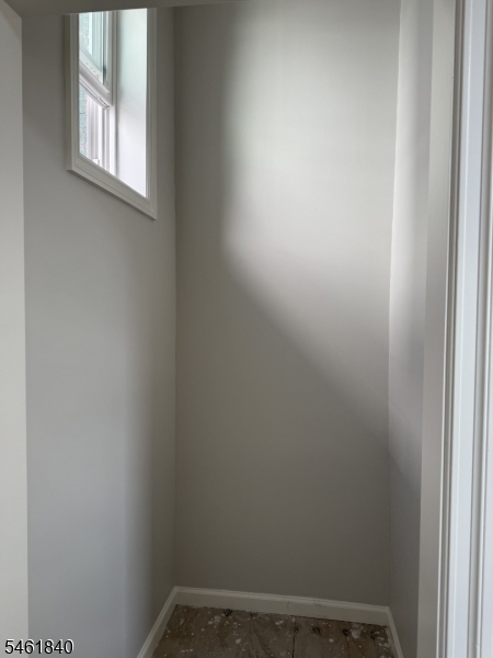 199 Franklin Ave Property Photo 6