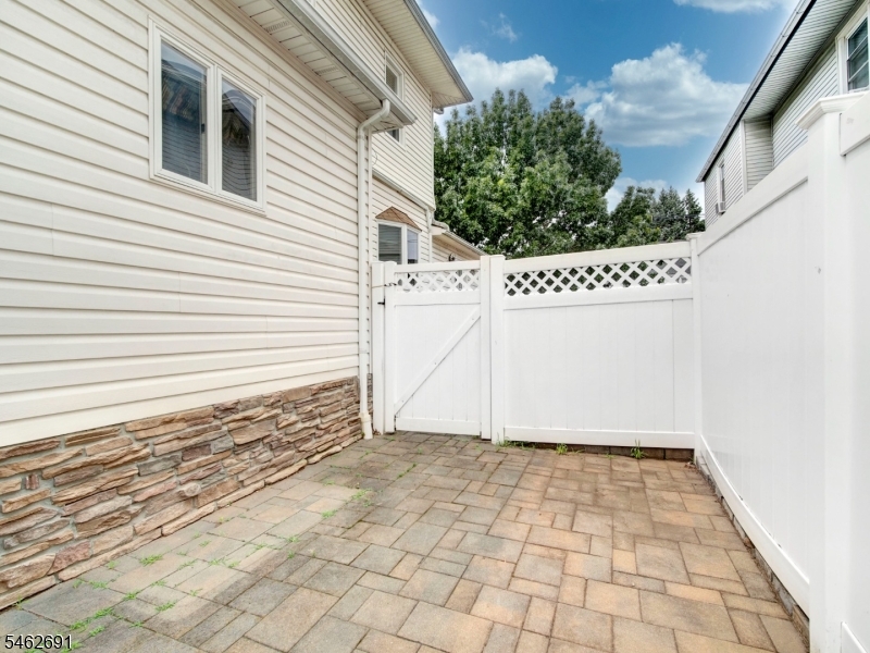 564 Passaic Ave Property Photo 34