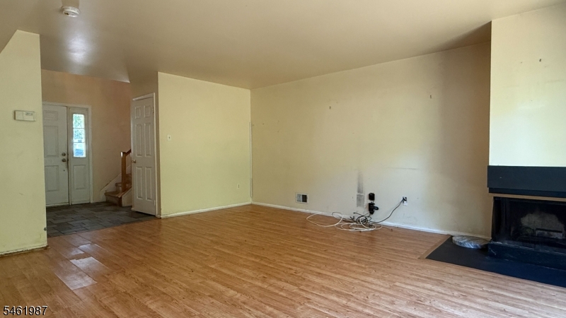 90 Stonehedge Ct Property Photo 6