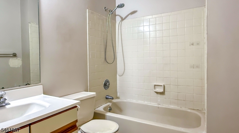 90 Stonehedge Ct Property Photo 24