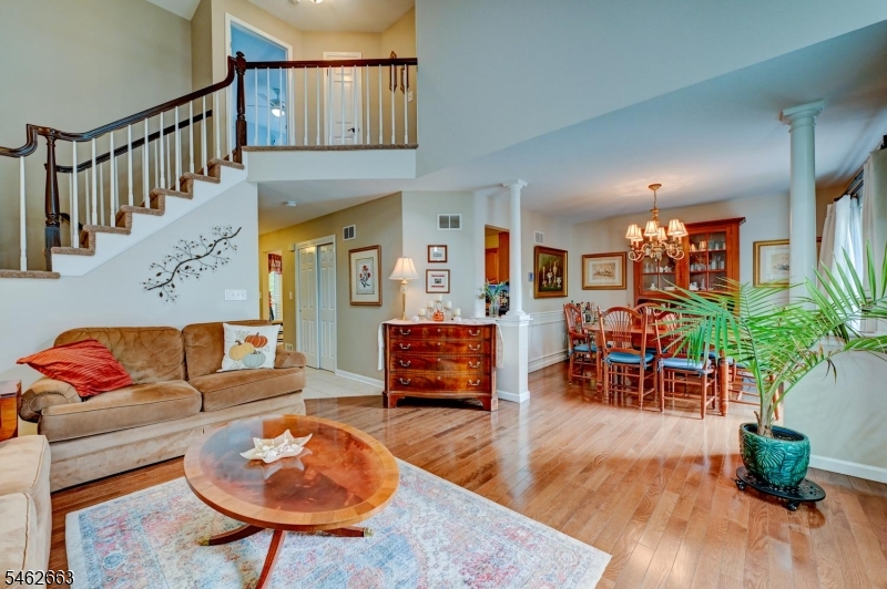 275 Morning Glory Ct Property Photo 2