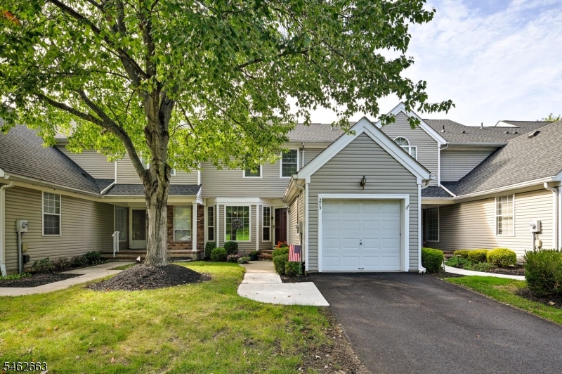 275 Morning Glory Ct Property Photo 8