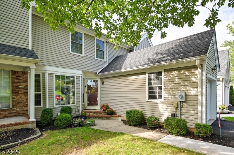 275 Morning Glory Ct Property Photo 9