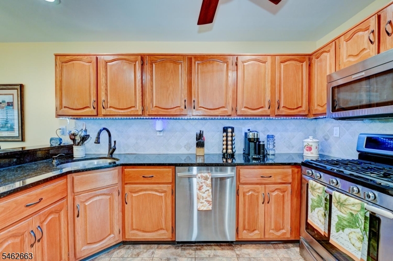 275 Morning Glory Ct Property Photo 18