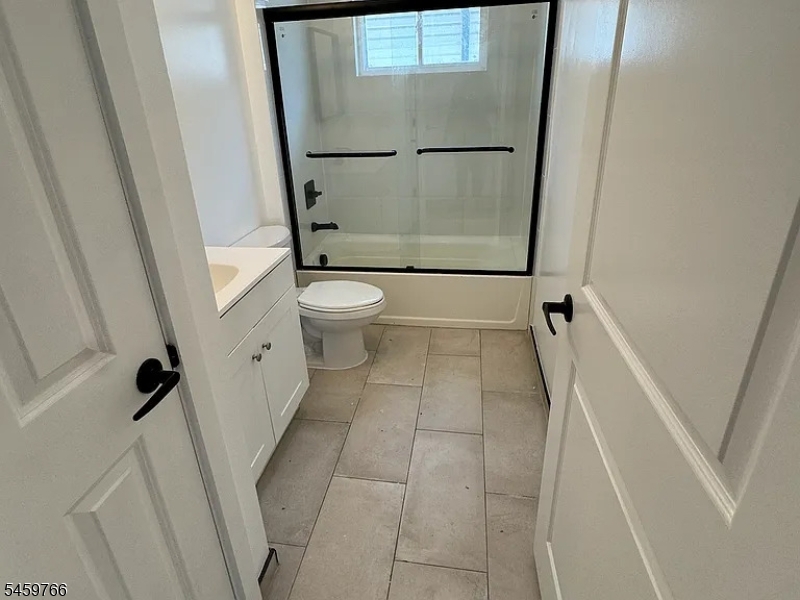 753 Seaport Dr 2 Property Photo 9