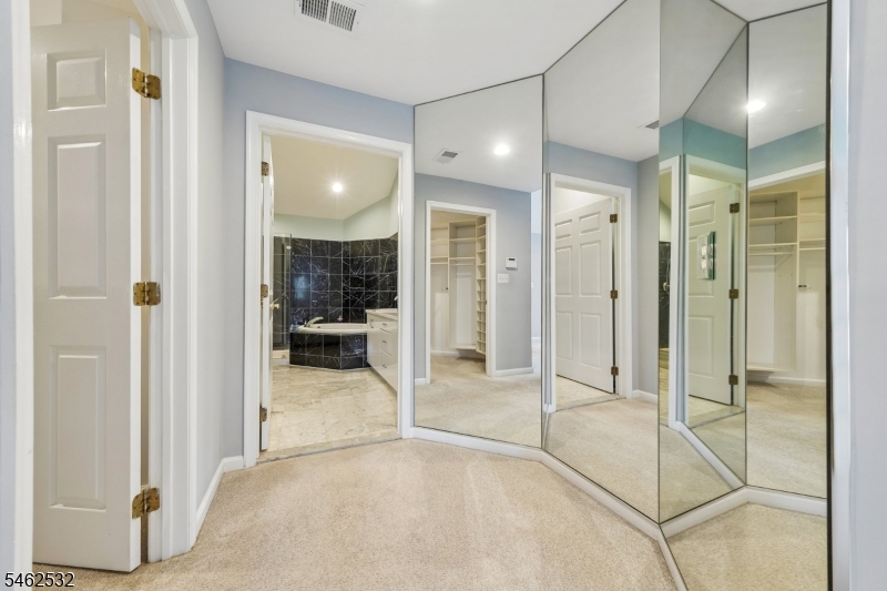 505 Regal Blvd Property Photo 16