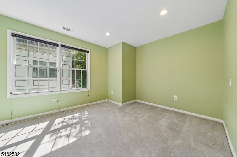 505 Regal Blvd Property Photo 20