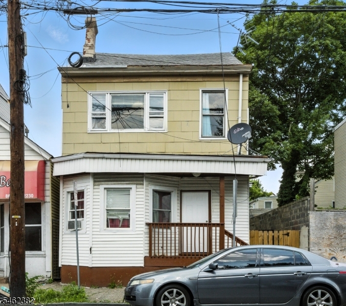 158 Belmont Ave Property Photo 1