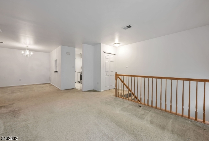 1140 Stafford St Property Photo 4