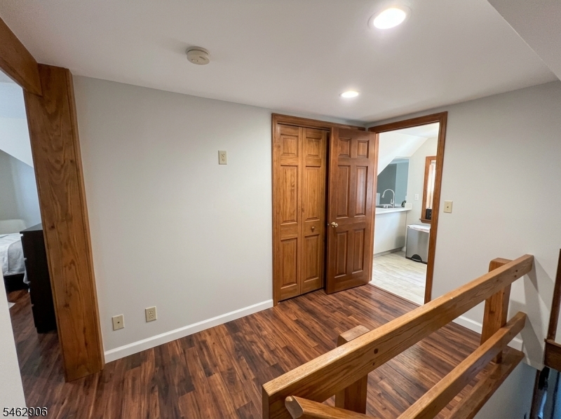 435 Washington St Property Photo 6