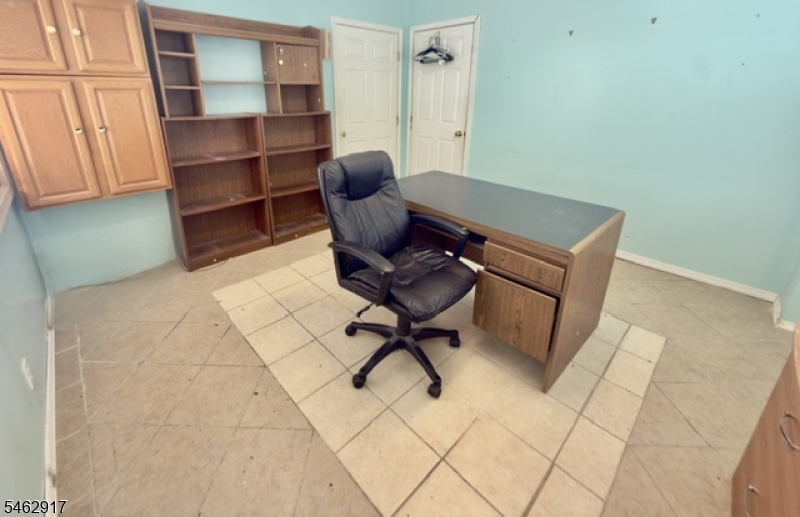294 Broadway Property Photo 7