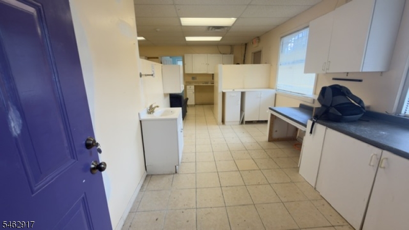 294 Broadway Property Photo 8