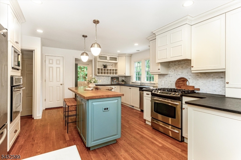 9 Garthwaite Ter Property Photo 14