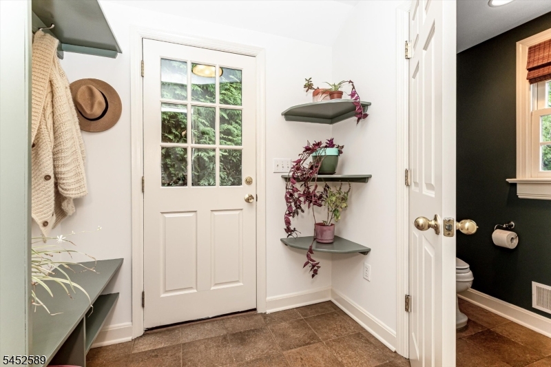 9 Garthwaite Ter Property Photo 18