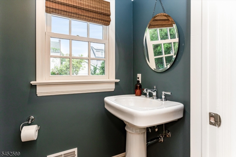 9 Garthwaite Ter Property Photo 19