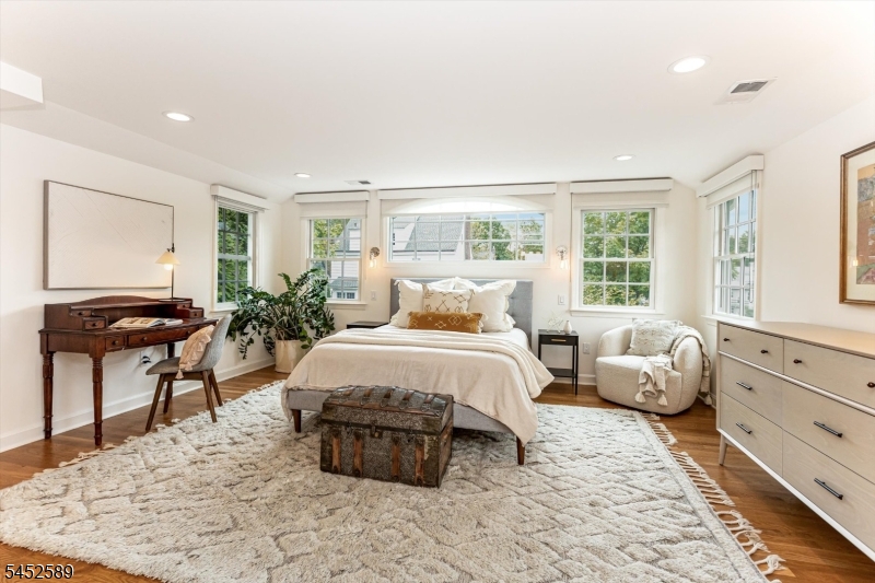 9 Garthwaite Ter Property Photo 21