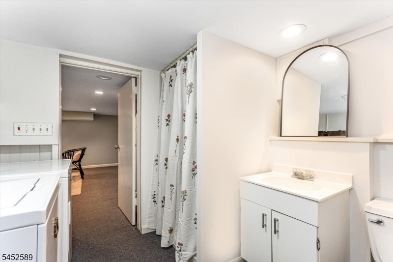 9 Garthwaite Ter Property Photo 37