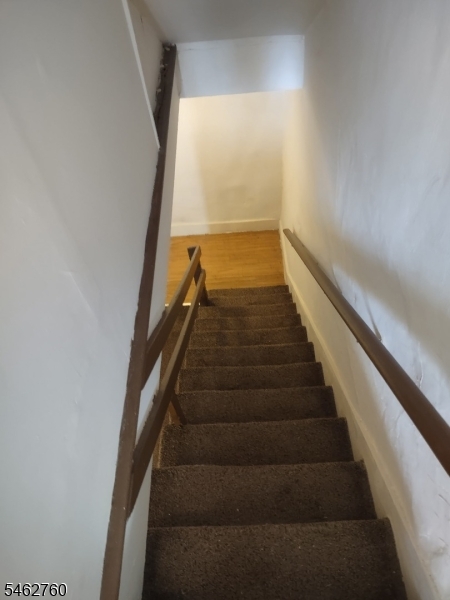 8 Barrett Ave 10a Property Photo 8