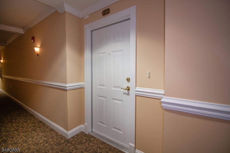 2202 Avery Ct Property Photo 4