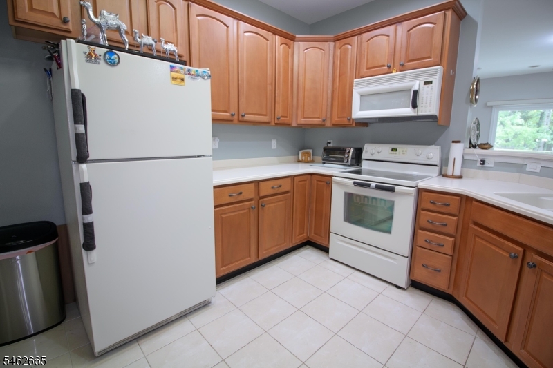2202 Avery Ct Property Photo 8