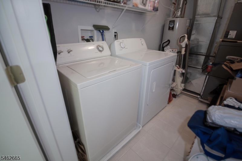 2202 Avery Ct Property Photo 9