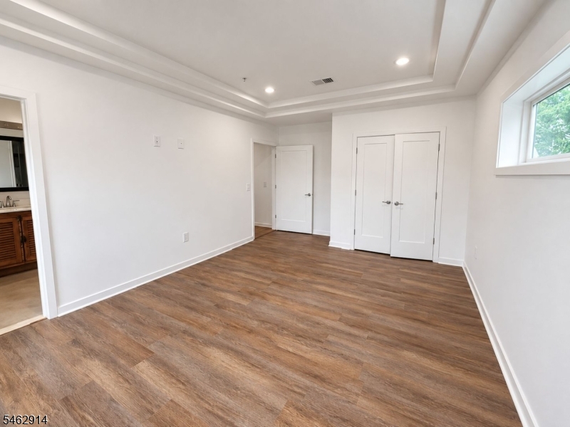 1317 North Ave 204 Property Photo 10