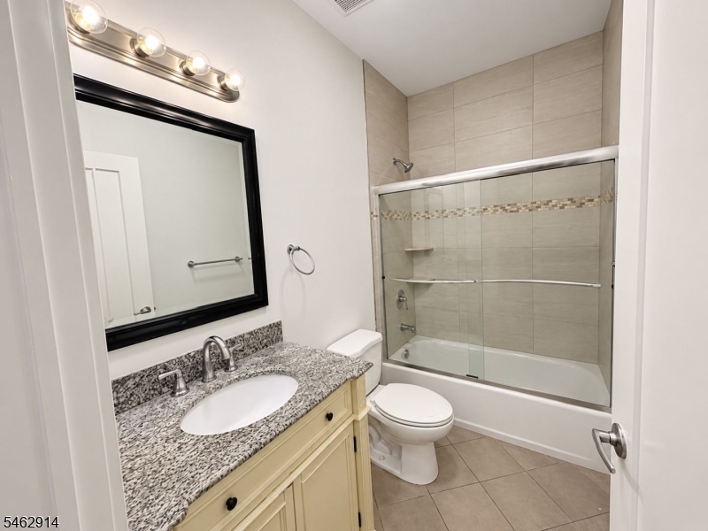 1317 North Ave 204 Property Photo 11