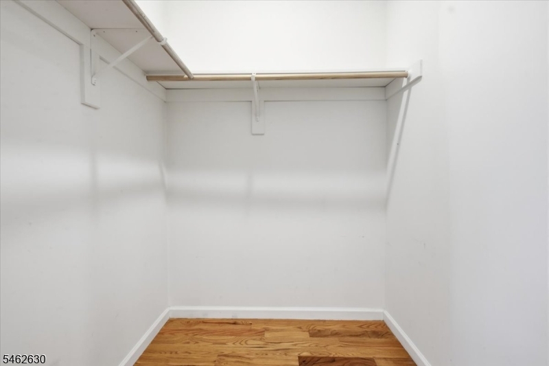 28 Davis St Property Photo 11