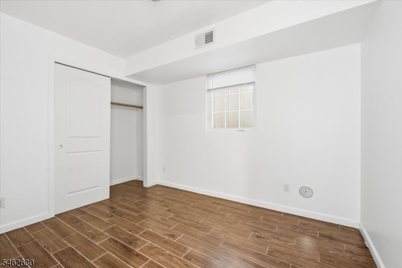 28 Davis St Property Photo 17