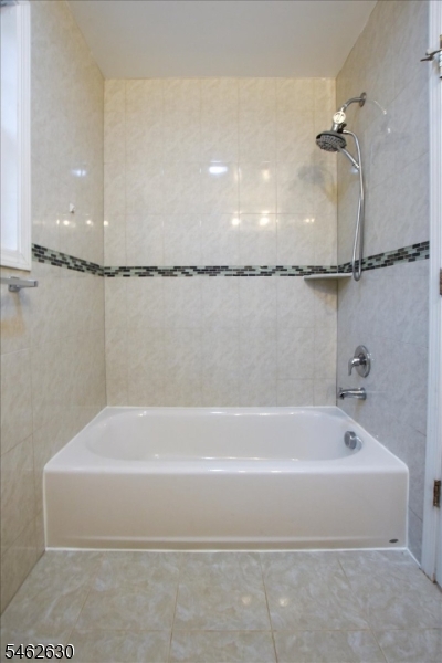 28 Davis St Property Photo 29