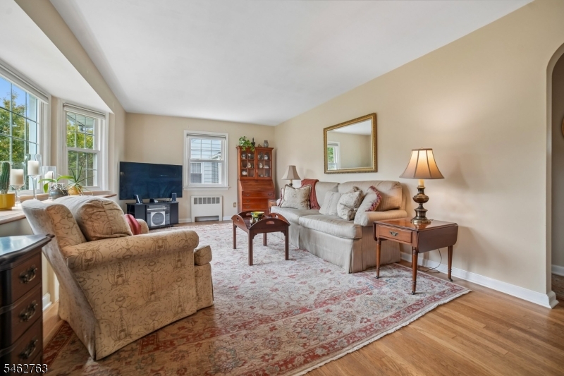 926 Steib Ter Property Photo 2