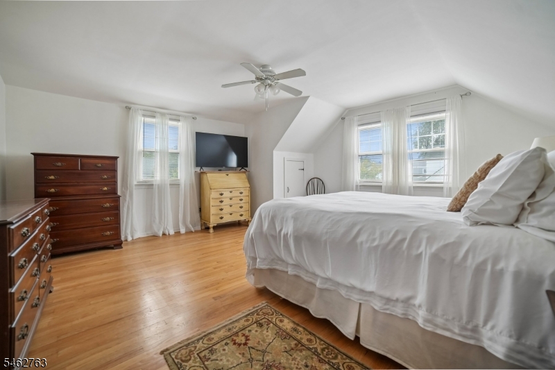 926 Steib Ter Property Photo 13