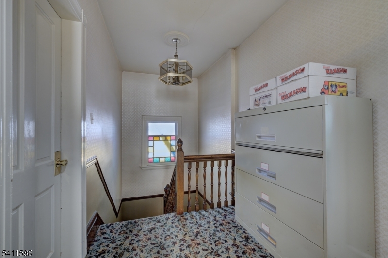 10 S Prospect St Property Photo 31