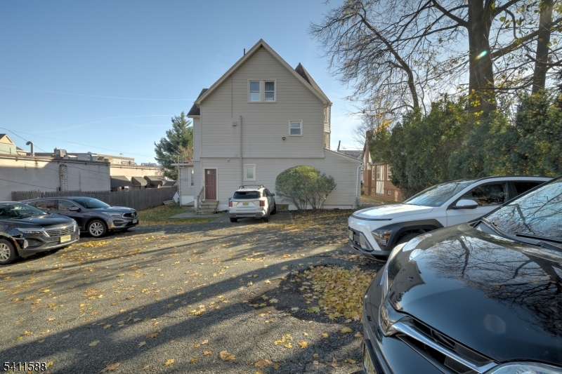 10 S Prospect St Property Photo 32